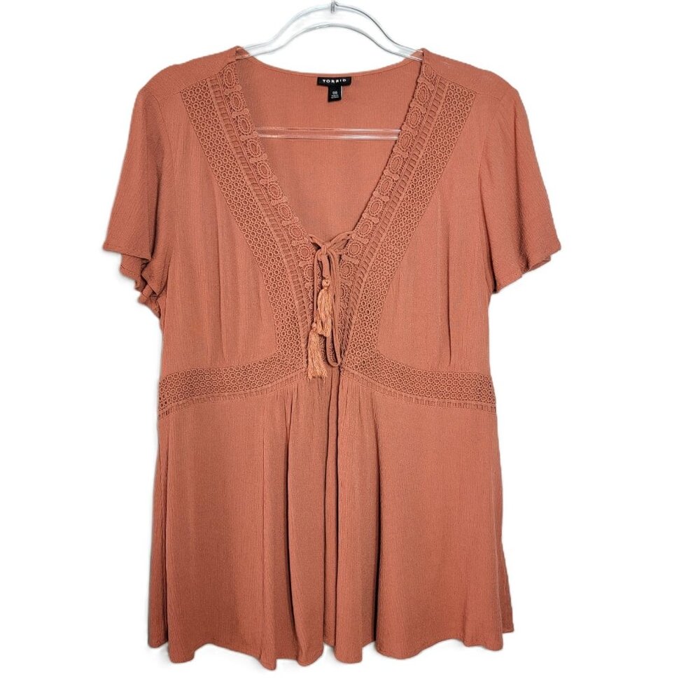 Torrid Womens Babydoll Crinkle Gauze Top Medium Large Crochet Lace Up Auburn